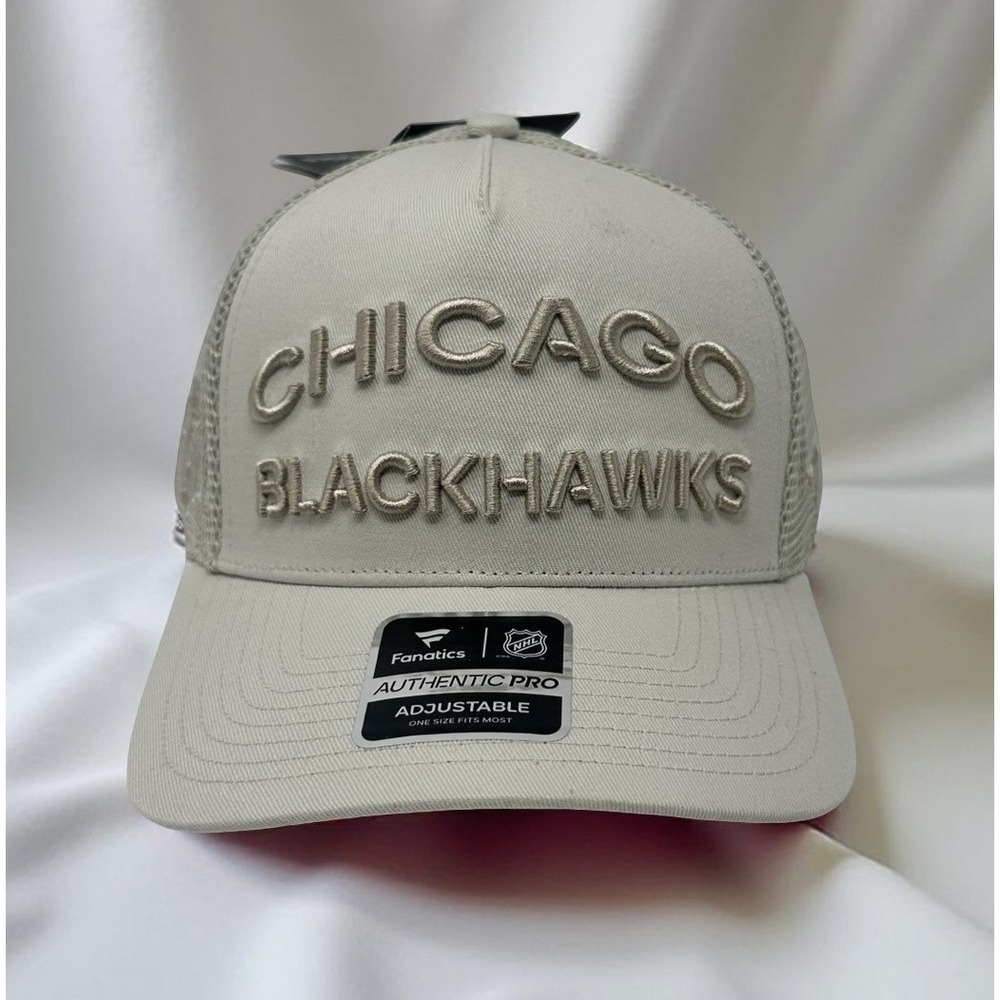 Chicago Blackhawks Hat Cap Snap Back Trucker Mesh NHL Hockey Mens Moonstruck